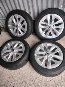 4ks alu disky orig. Škoda 5x112 R17 pneu 205/55 R17 7mm