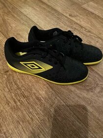 Umbro boty vel.34 a Adidas vel.33