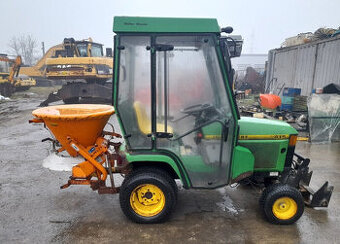 Traktor John Deere 415