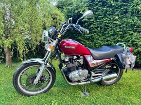 Suzuki GR 650 - 1