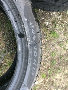 2x Pirelli Sottozero 3 245/40 R19 zimní - 1