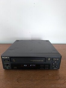 Zajímavý CD Přehrávač SONY CDP-S37  na  Doladění -- Servis.