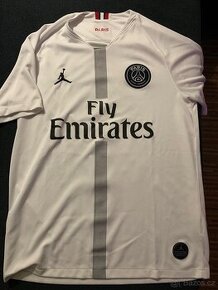 Dres PSG Mbappe - 1