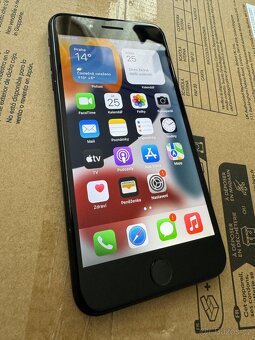 Mobilní telefon Apple iPhone 7 Plus, 32GB