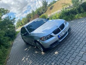 BMW E90 - 1