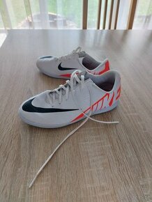 Sálovky Nike Mercurial vel.37.5 - 1