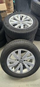 215/60R16 Originální Volkswagen kola se zimní pneu - 1