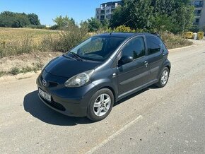 Toyota Aygo 1.0 VVT-i,ČR, 5 dveří, nová STK, AUTOMAT