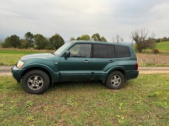 Mitsubishi Pajero V60