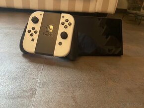 Nintendo Switch OLED + hra Super Mario Odyssey