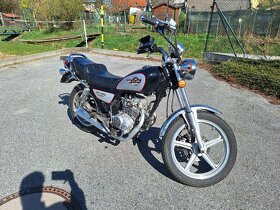 Motorka 125ccm chopper sleva