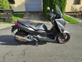 Yamaha xmax 250