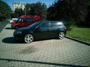 Prodám Volkswagen Golf 1.6 MPI. - 1