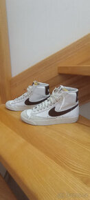 Nike BLAZER MID '77, vel.35,5