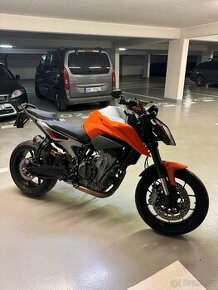 Ktm duke 790 - 1