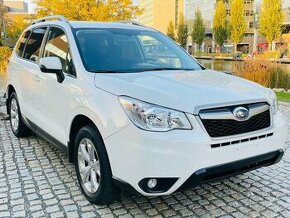 Subaru Forester 2.0 4x4 AUT KAMERA VÝHŘEV TAŽNÉ ZAŘÍZENÍ