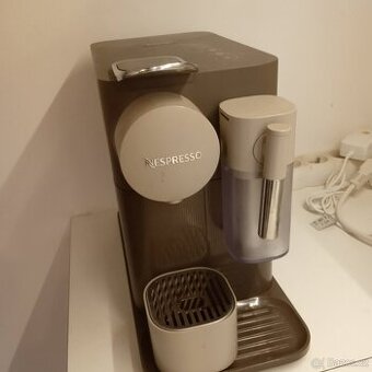 kavovar nespresso