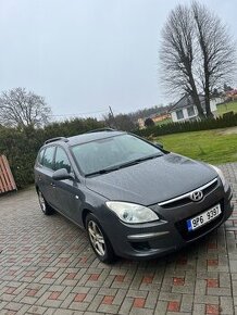 Hyundai i30cw 1.6CRDi 2008 85KW Style kombi.