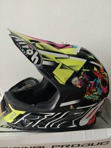 Motocrossova helma