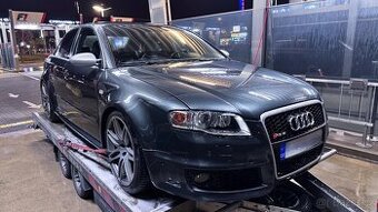 Vůz na náhradní díly Audi RS4 8E sedan 2006 BNS HLD LZ7S