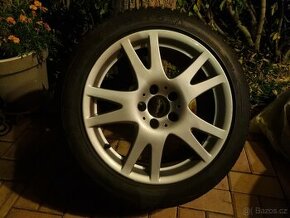 Mercedes - Originání 17" alu kola + zimní pneu