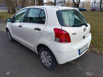 Toyota Yaris 1.0 VVT-i, klimatizace