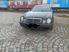 Náhradní díly na Mercedes CLK w 208 - 1