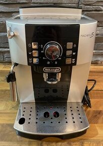 DeLonghi Magnifica S ECAM 21.117.SB