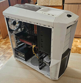 Starší herní PC - AMD FX-8300, 14GB RAM, HD 6950 2GB, SSD