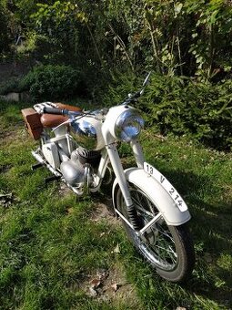 JAWA 250 Pérák - 1