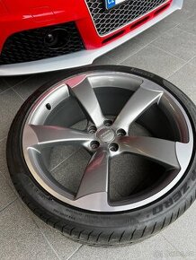 originál  AUDI  ROTOR  20"  ET 26  RS 4/RS5