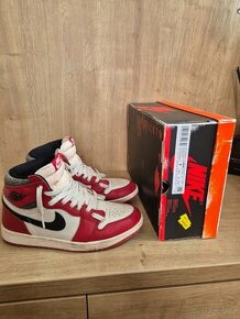 Nike Jordan Retro High OG Chicago Lost and Foud vel.40