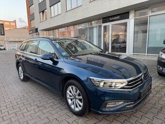 VW Passat B8 2.0TDI 110kW DSG ACC Matrix LED Qi ERGO DAB