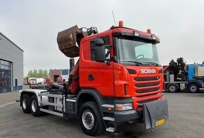 SCANIA G 400 6x6 hákový natahovák  s hydraulickou rukou