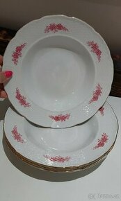 Set čtyř hlubokých porcelánových talířků Thun