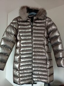 Dámská zimní bunda - kabatek Moncler velikost 3