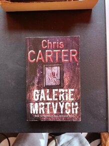 Galerie mrtvých, Chris Carter