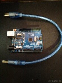 Arduino Uno + kabel USB