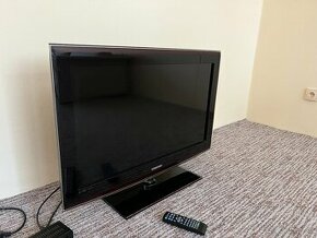 funkční SAMSUNG TV 80 CM + set top box - pěkný stav