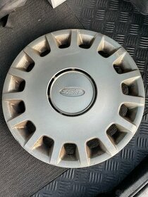 Ford Focus - originál poklice 15” - pouze 1 kus