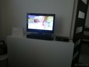 Tv Hyundai 20 setobox Tesla DVD Sencor