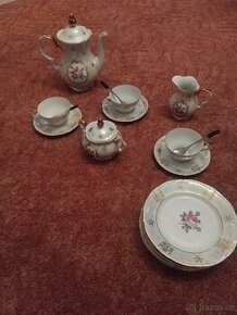 Porcelovaný set