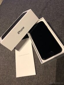 Iphone 7 32GB, pěkný v kompletním balení, baterie 100%