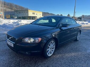 Volvo C70 D5 summum nájezd 155k. Po servisu