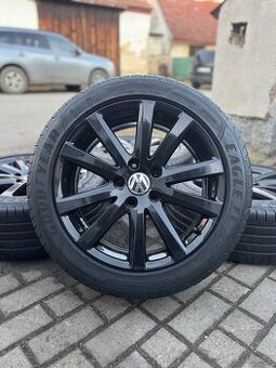 ORIGINÁL Alu Volkswagen R17, 5x112-TOP STAV, LETNÍ