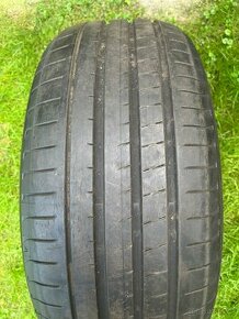 Prodám pneu 245/50 r19