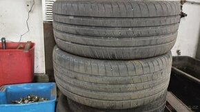 Pneu Goodyear 245/45R18 100Y