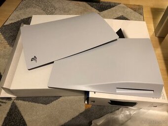 Playstation 5 - orig.bočnice/kryt