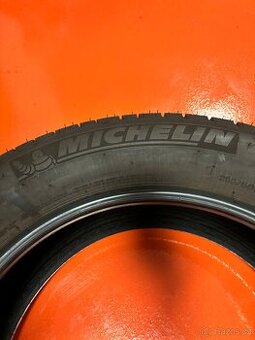 Letní pneu Michelin Latitude tour HP (255/60 R20)