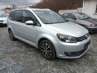 Volkswagen Touran, 1.6TDi,r.12,s.kniha,NAVI